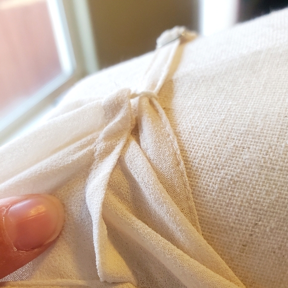 HOPE & IVY | Tie-Back Embroidered Maxi Wedding Dress in Ivory sz 14 - Picture 9 of 16